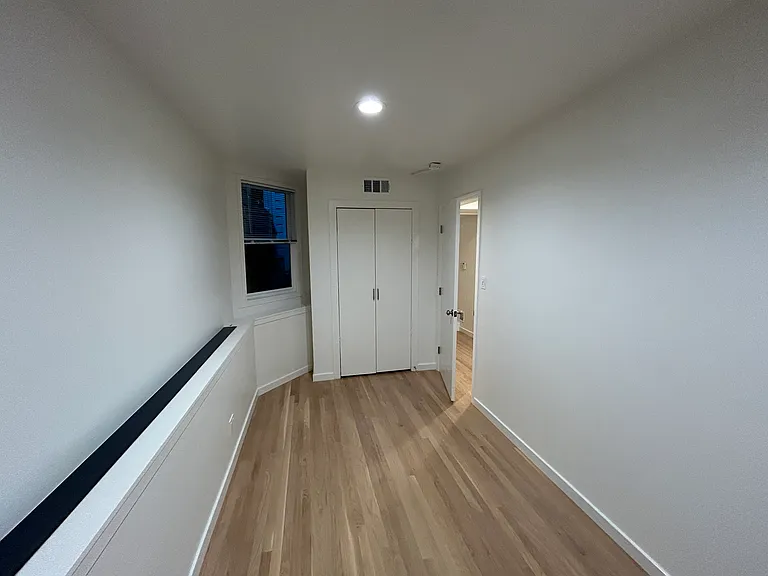 788 Ashbury St — Photo 10