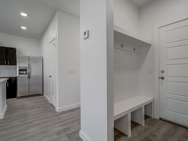 13522 Vinita Dr — Photo 10