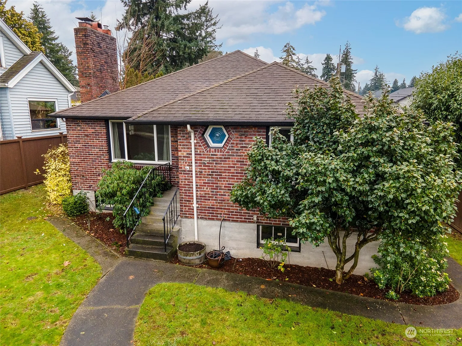 4838 6th Avenue photo 1