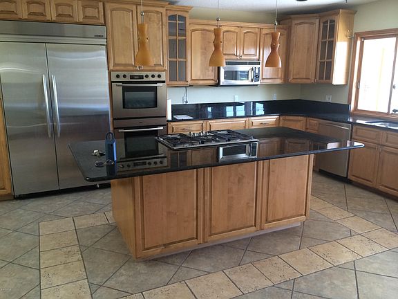 4th image of 655 W Kenwood Ct