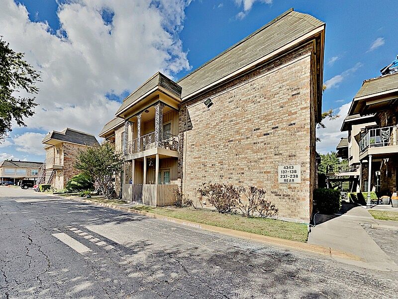 1st image of 4343 Bellaire Dr S APT 138