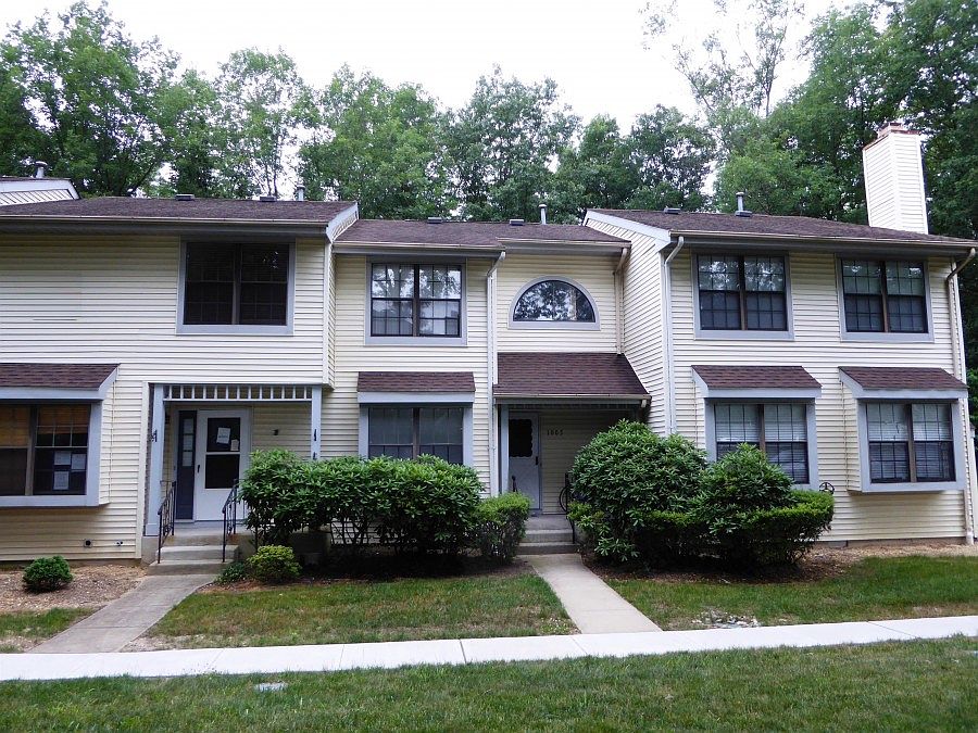 1st image of 1005 Arlington Dr
