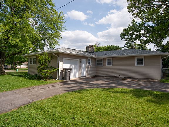 4th image of 3140 Bonham Dr