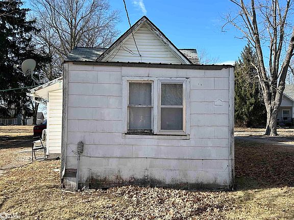 5th image of 213 N Maple St