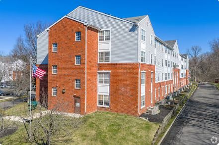 2nd image of 2110 Reamer Dr #A1