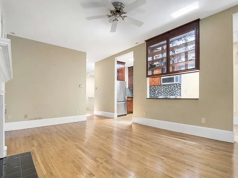 524 Tremont St #5 — Photo 6