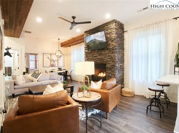 138-B Pine Street #B, Blowing Rock, NC 28605