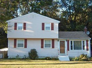 21 Hillsdale Rd, Holbrook, MA 02343
