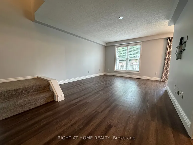 41 Edgemere Dr — Photo 5