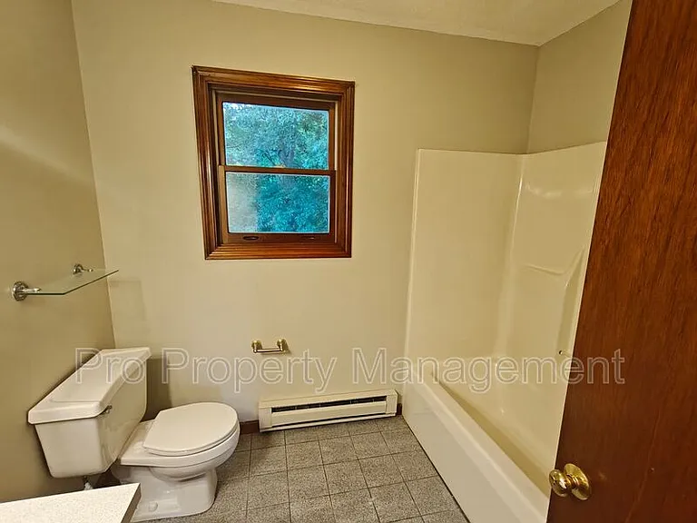 42 Lyric Ave — Photo 10
