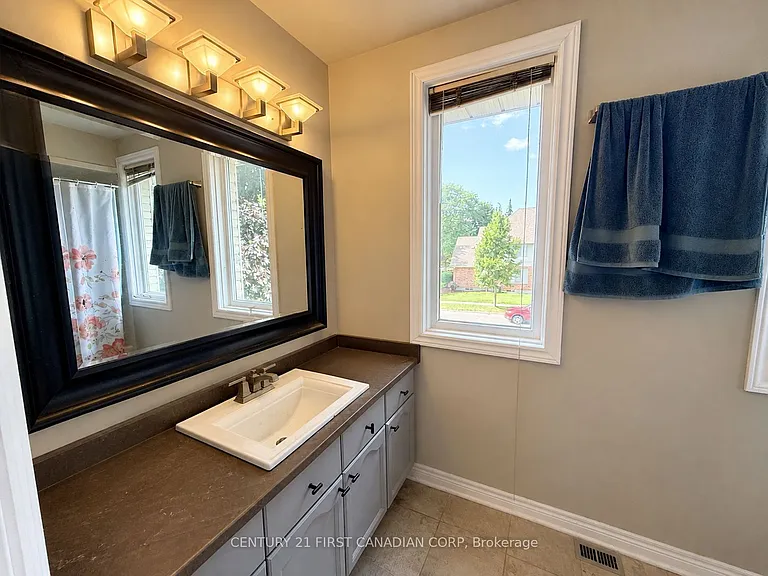 179 Sunnyside Dr — Photo 17