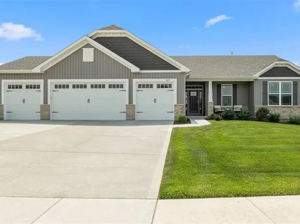 1427 Riverdale Manor Dr, Saint Paul, MO 63366