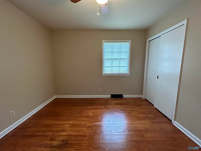 2408 Springhill Rd NW — Photo 16