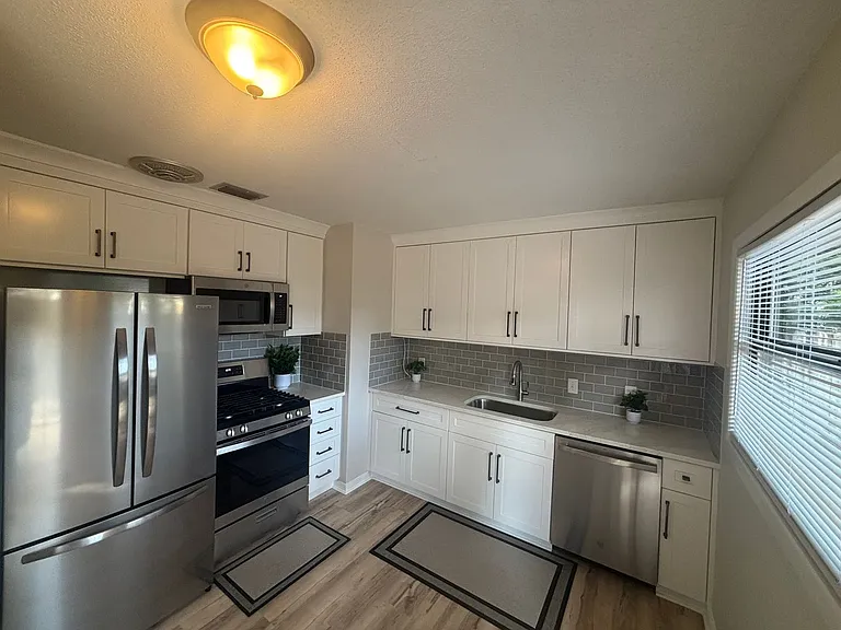 143 Edward Cir — Photo 5