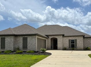 201 Chartleigh Cir, Canton, MS 39046