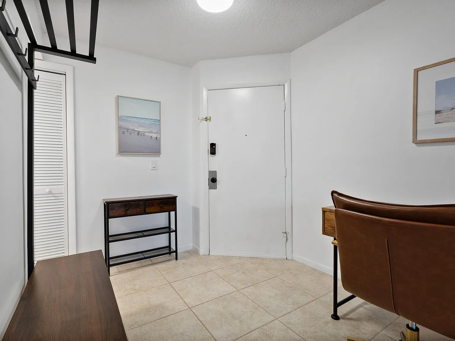 1 bed, 1.5 bath, 704 sqft, $4,500 — Photo 4