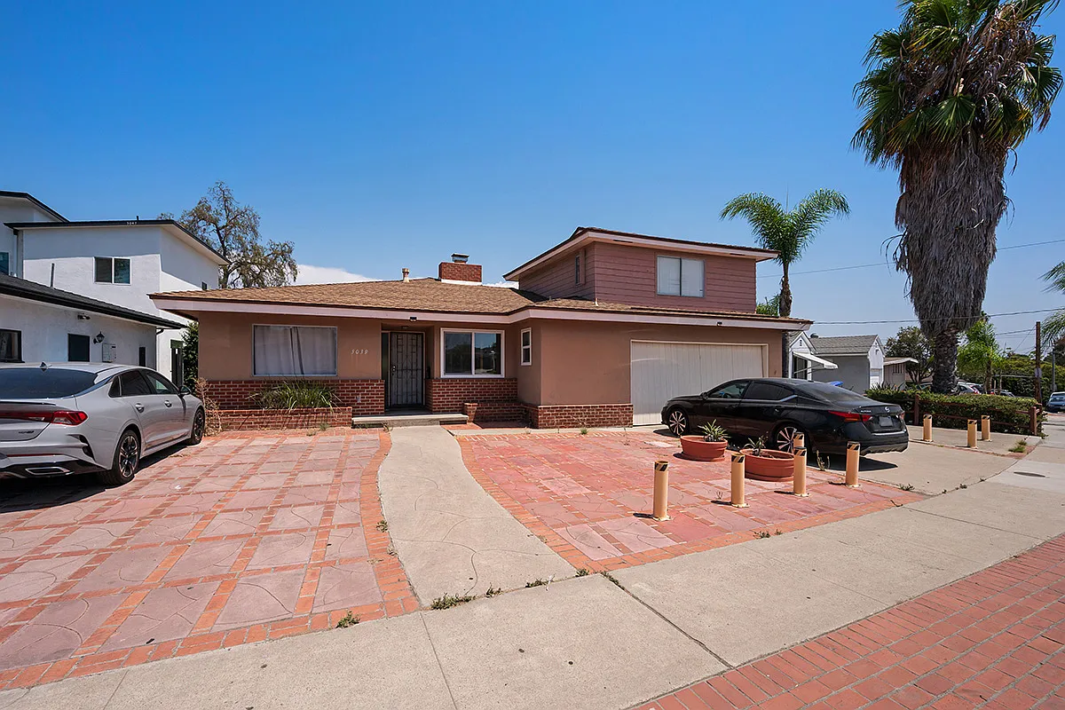 5 bed, 1988 sqft, $1,100 — Photo 1
