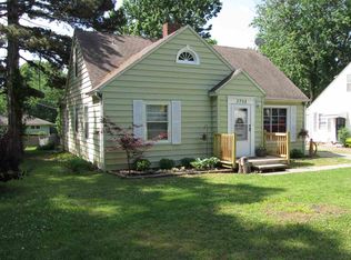 3705 SW 10th Ave, Topeka, KS 66604