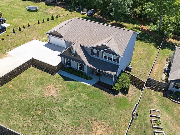 5th image of 79 Lyman Lake Rd