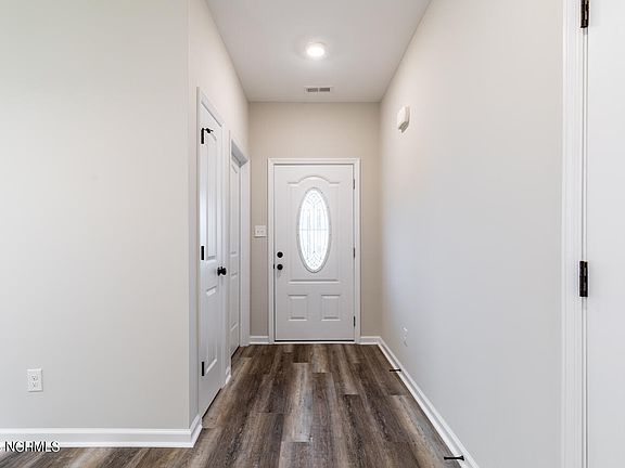 3rd image of 308 E Franck Street