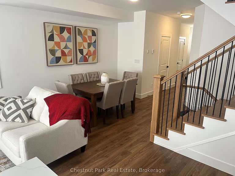137 White Oak Cres — Photo 10