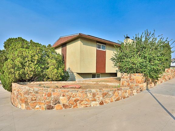 3rd image of 921 Linda Ln