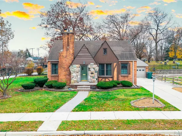 23211 Myrtle St, Dearborn, MI 48128