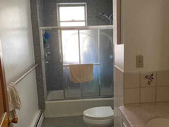 4th image of 260 Aspinwall Ave APT 1