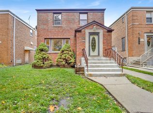 8216 S Sawyer Ave, Chicago, IL