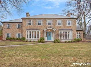 336 Manhattan Rd SE, East Grand Rapids, MI 49506