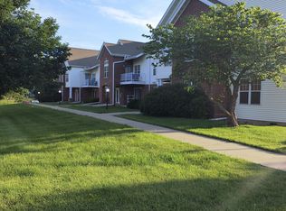 33A Grand Canyon Dr APT 202, Baraboo, WI 53913