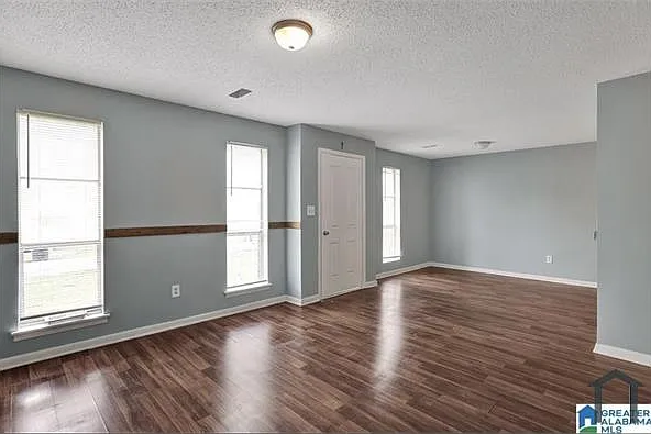 3420 Alemeda Ave SW — Photo 3
