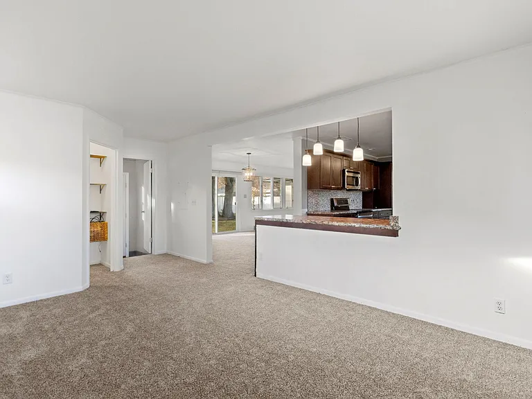 2104 Silver Sage Trl — Photo 3