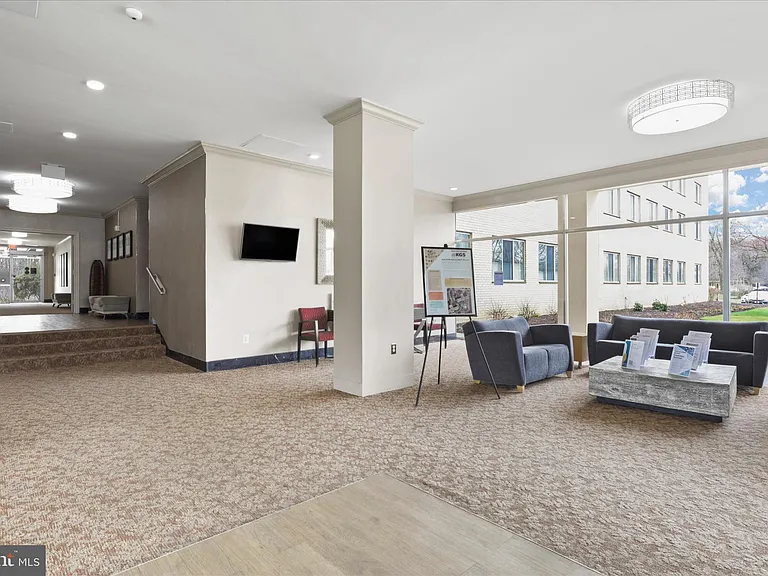 6641 Wakefield Dr #703 — Photo 42