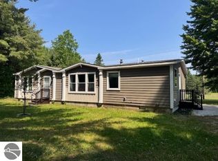 5267 E Beeler Rd, Lake City, MI 49651