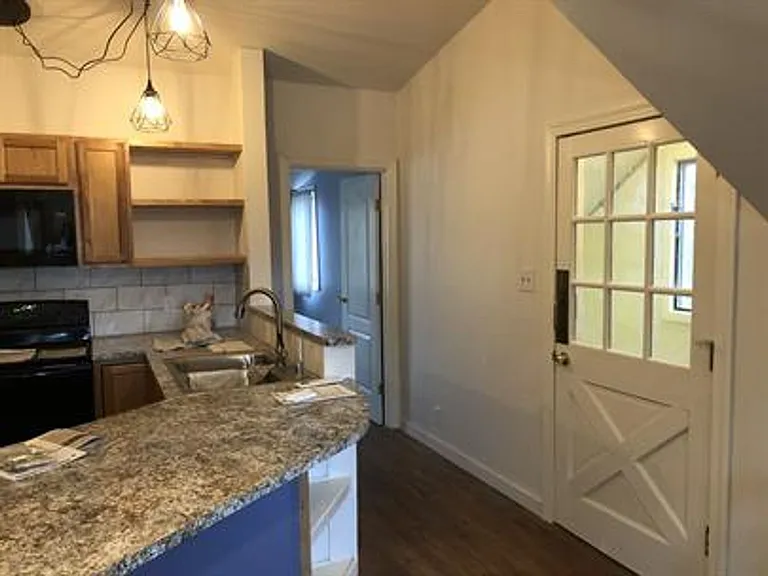 1023 Nelson Rd — Photo 5