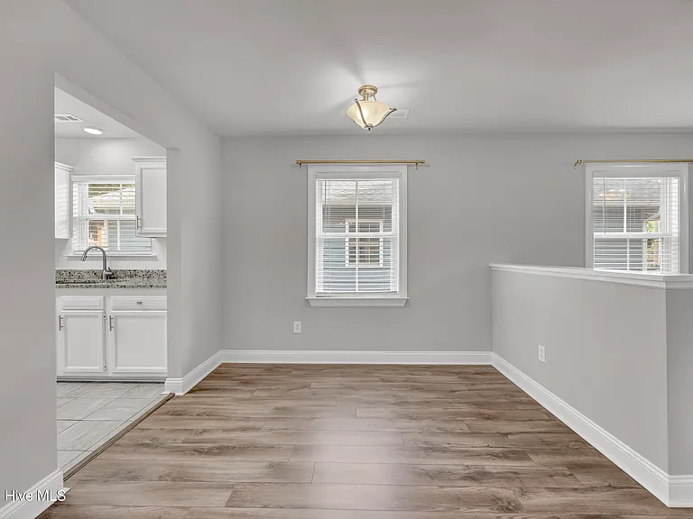 720 S 7th St — Photo 9