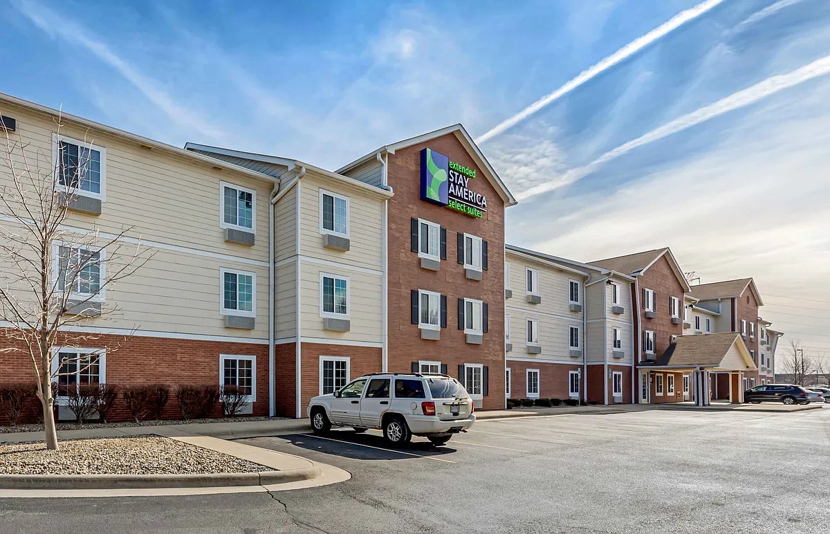 Exterior - Cleveland - Mentor