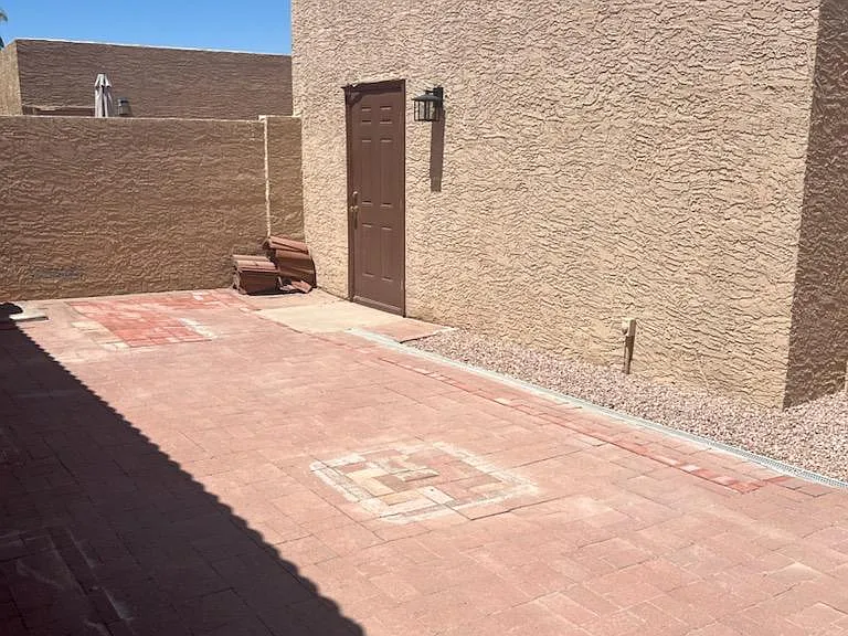 1828 E Secretariat Dr — Photo 14