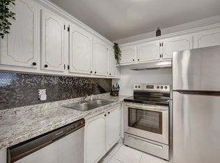 206 Chatham E #J, West Palm Beach, FL 33417