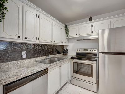 206 Chatham J, West Palm Beach, FL, 33417