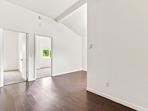 4th image of 2100 S Logan St APT A