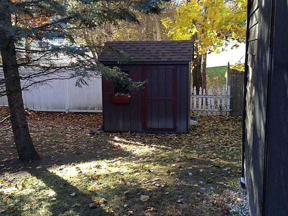 4th image of 29 Brenden Ct