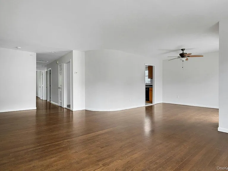 54 Washington St #2 — Photo 6