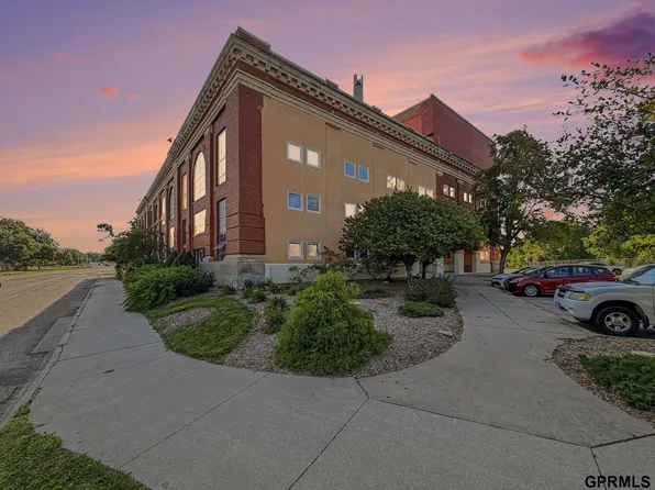 2901 A St APT 102, Lincoln, NE 68510