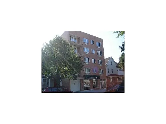 1384 E 19th St APT 5A photo 1