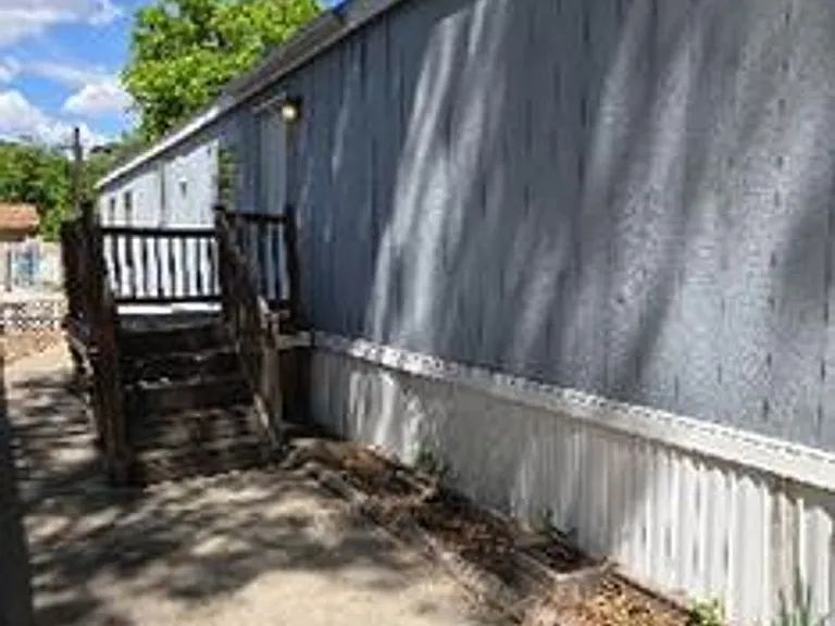 333 N Meldrum St #2 — Photo 2