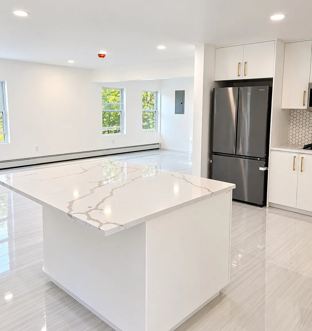 3 bed, 2.0 bath, 1400 sqft, $3,000 — Photo 3
