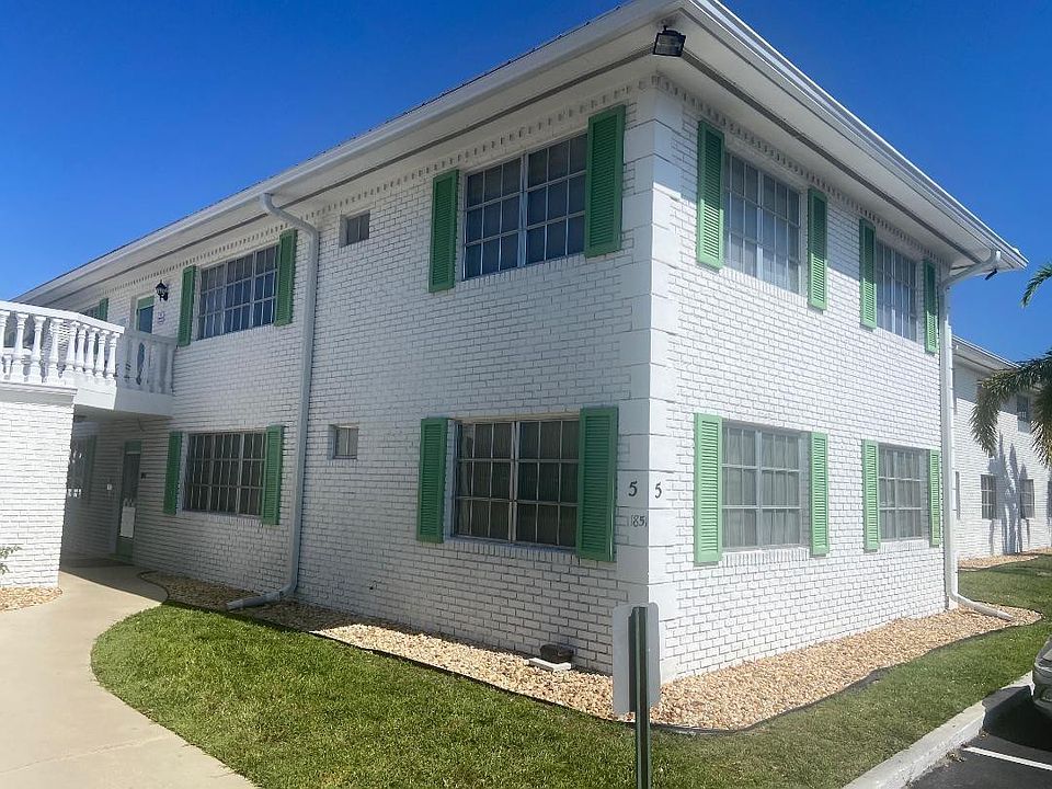 1st image of 1821 NE 62nd Street #423