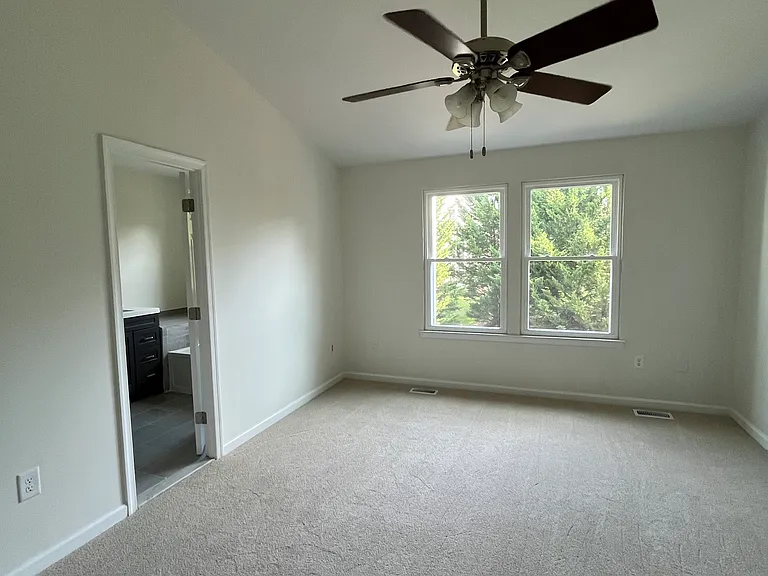 7724 Chatfield Ln — Photo 29
